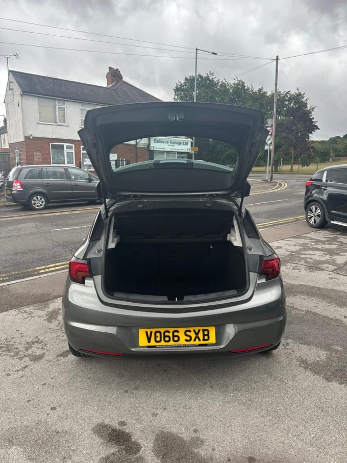 2025 Vauxhall Astra