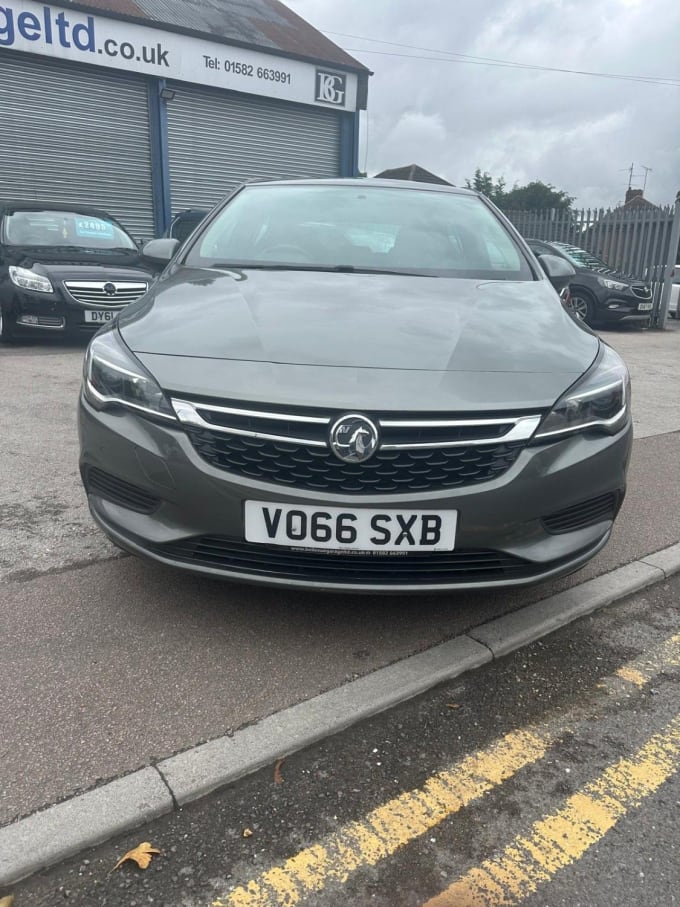 2025 Vauxhall Astra