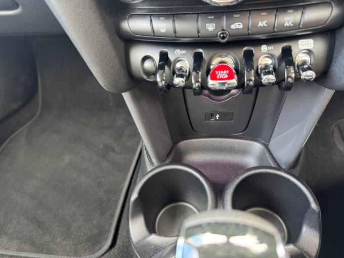 2025 Mini Hatch