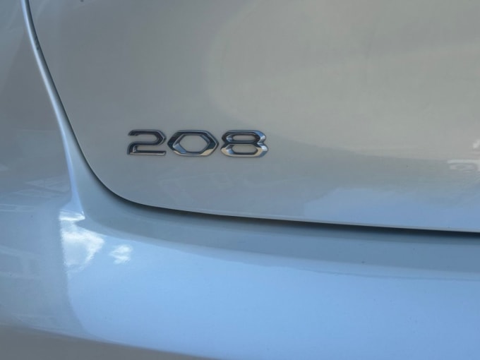 2025 Peugeot 208