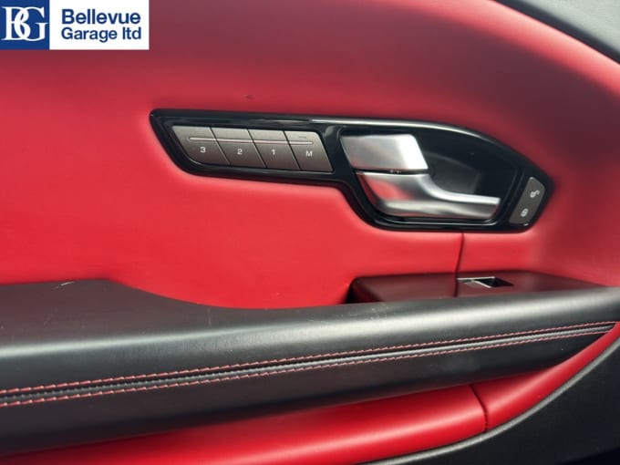2025 Land Rover Range Rover Evoque