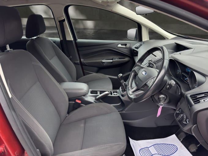 2025 Ford C-max
