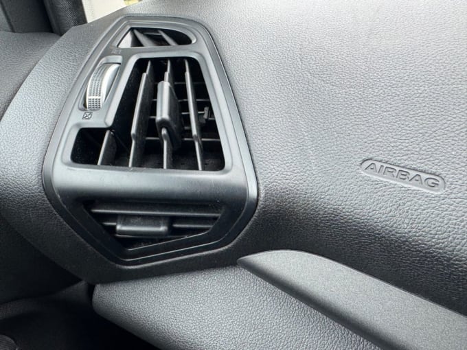 2025 Ford C-max