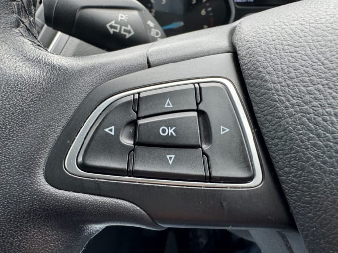 2025 Ford C-max