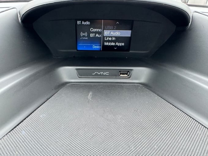 2025 Ford C-max