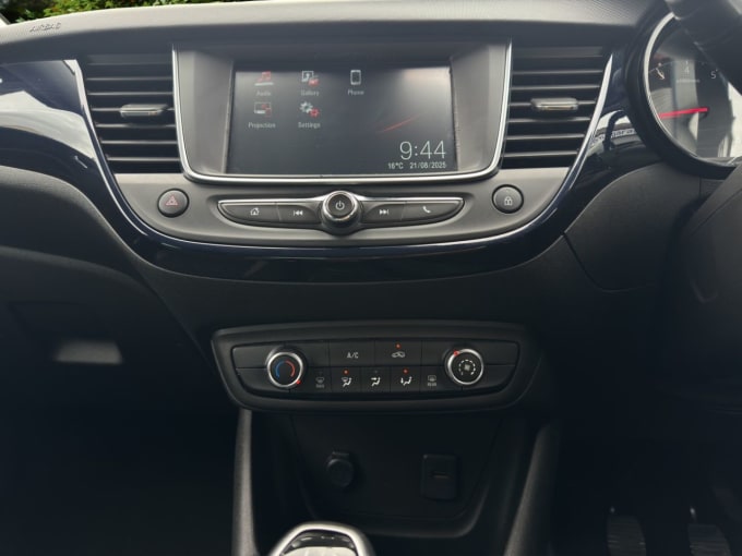 2025 Vauxhall Crossland X