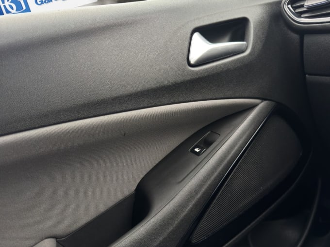 2025 Vauxhall Crossland X