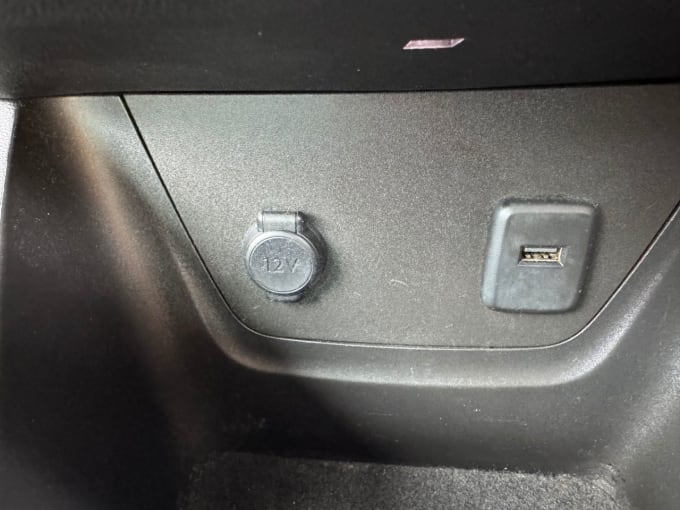2025 Vauxhall Crossland X