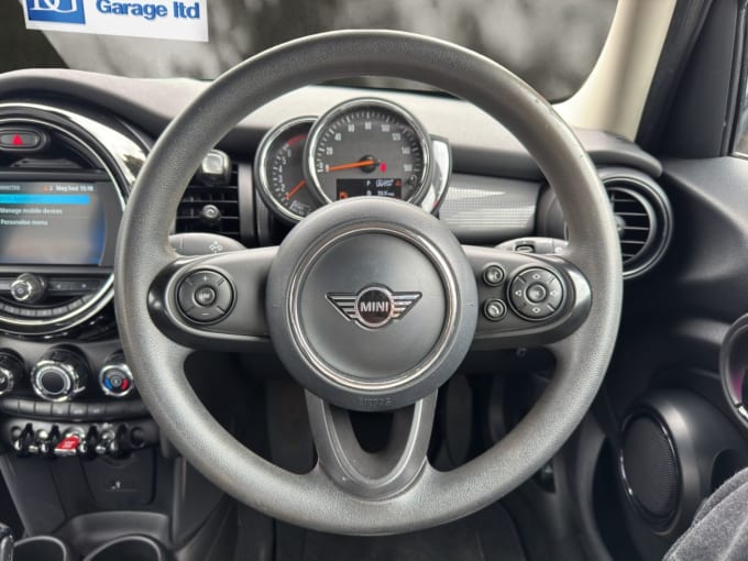 2025 Mini Hatch