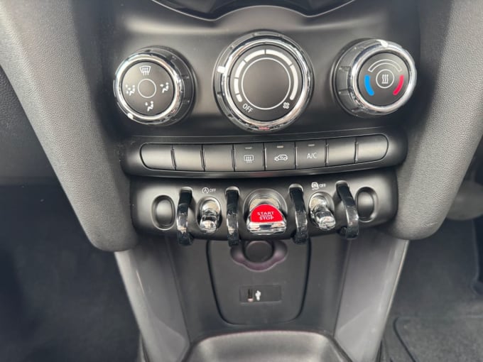 2025 Mini Hatch
