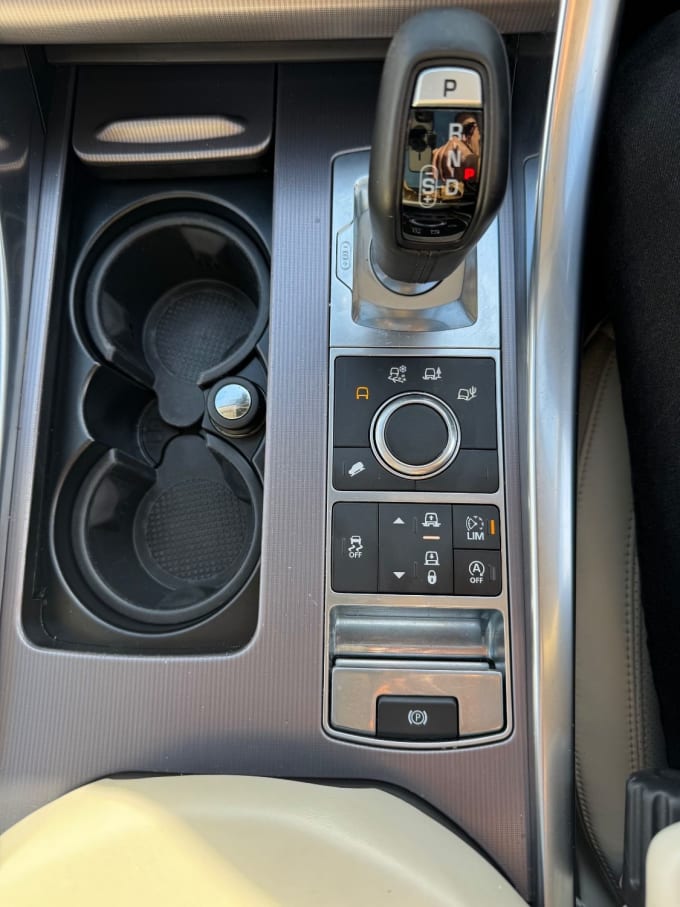 2025 Land Rover Range Rover Sport