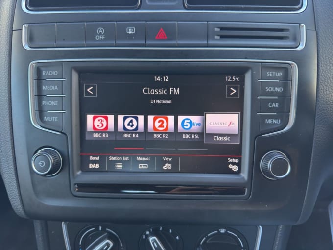 2015 Volkswagen Polo