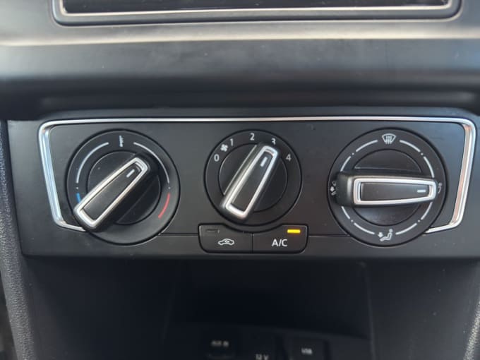 2015 Volkswagen Polo