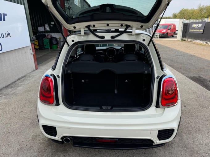 2024 Mini Hatch