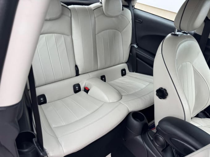 2025 Mini Hatch
