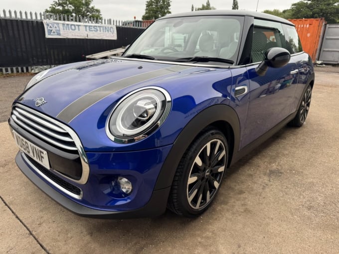 2025 Mini Hatch