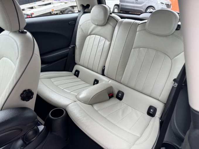 2025 Mini Hatch