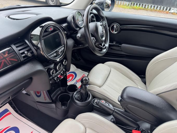 2025 Mini Hatch
