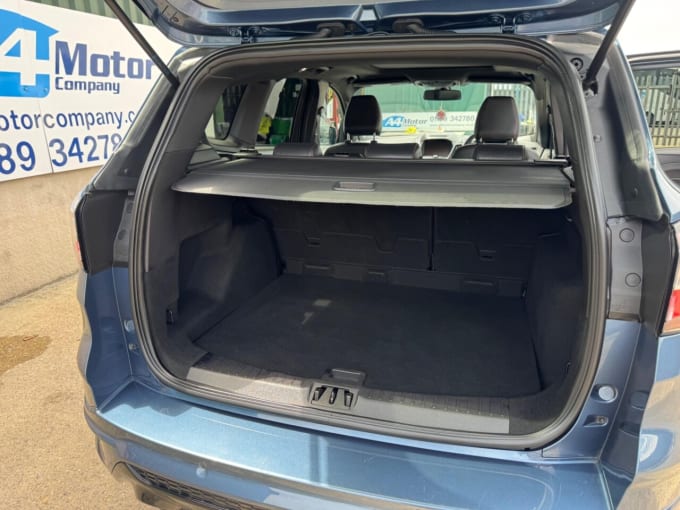 2025 Ford Kuga