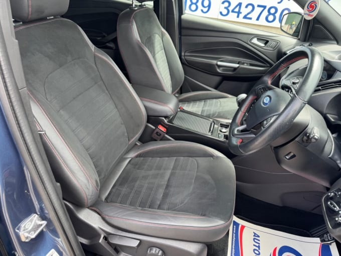 2025 Ford Kuga