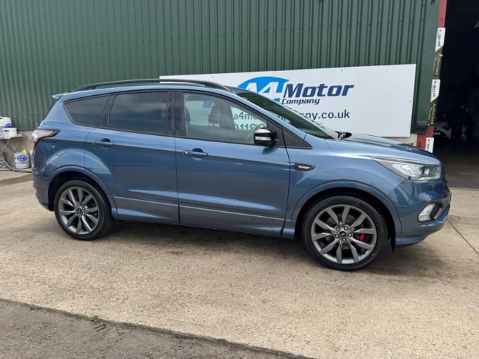 2025 Ford Kuga