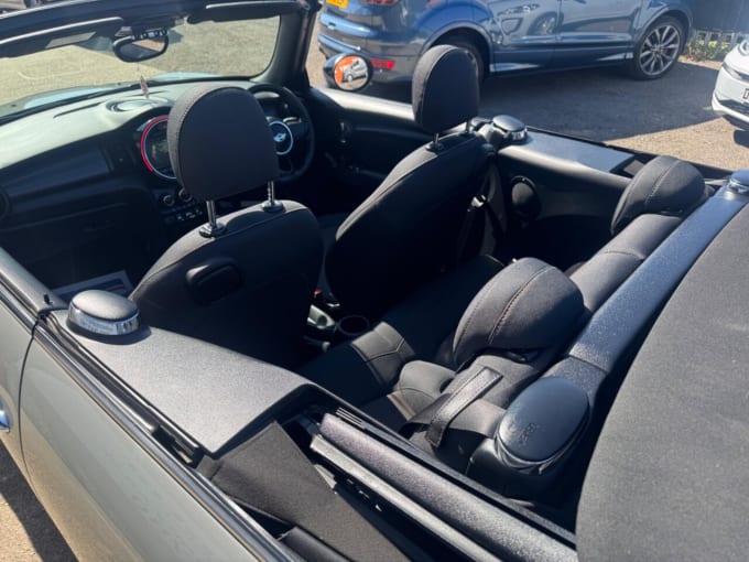2025 Mini Convertible