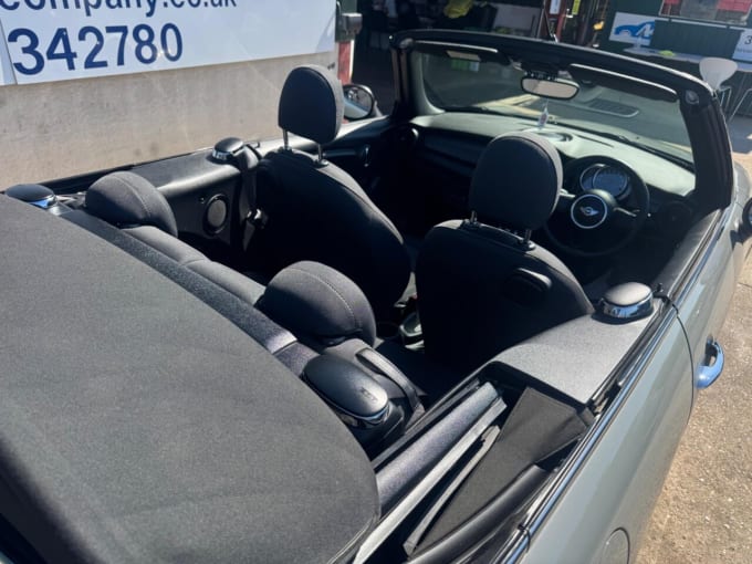 2025 Mini Convertible