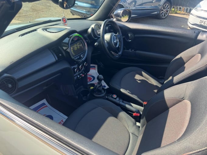 2025 Mini Convertible