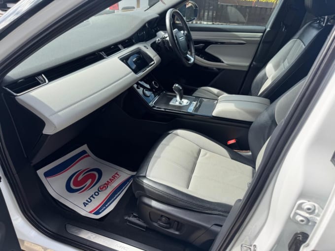 2025 Land Rover Range Rover Evoque