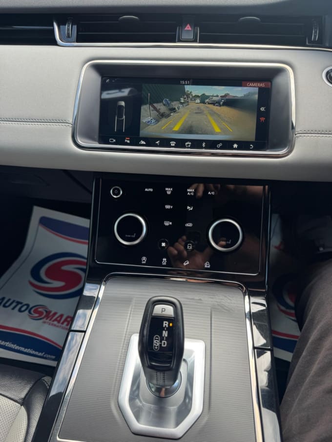 2025 Land Rover Range Rover Evoque