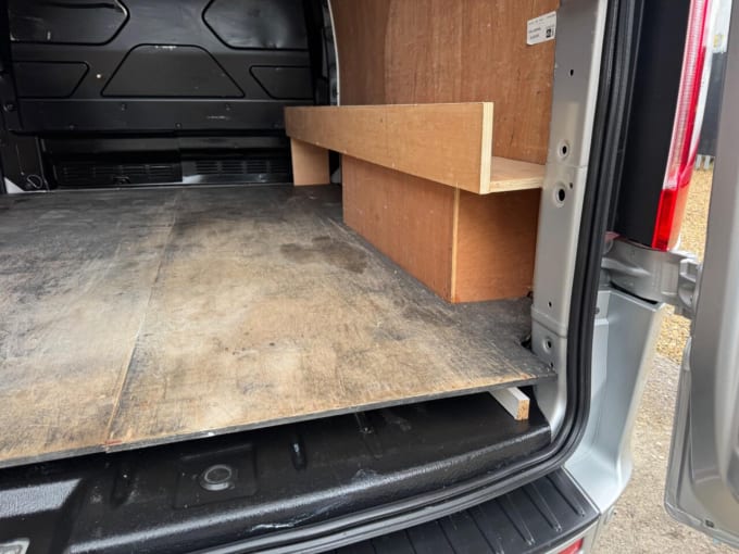 2025 Ford Transit Custom