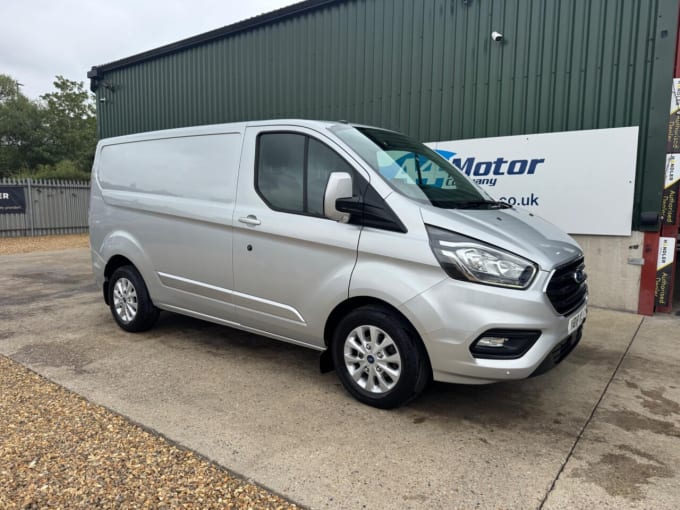 2025 Ford Transit Custom