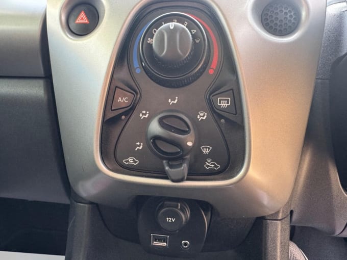 2025 Peugeot 108