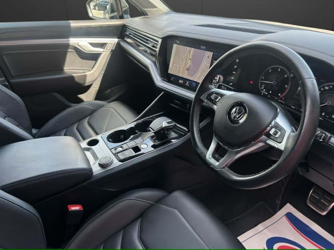2025 Volkswagen Touareg