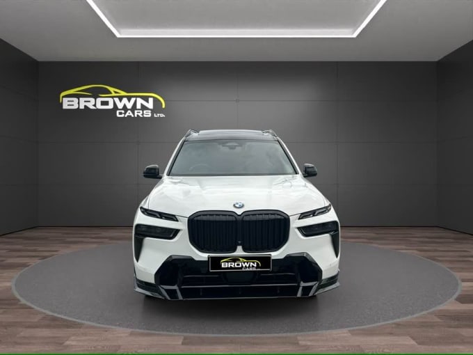 2025 BMW X7