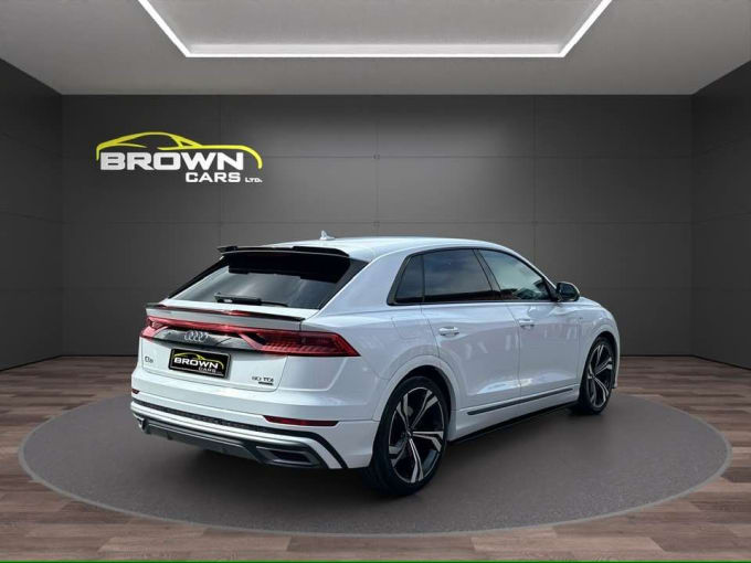 2025 Audi Q8