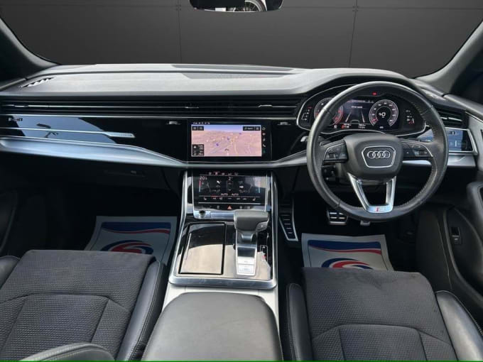 2025 Audi Q8