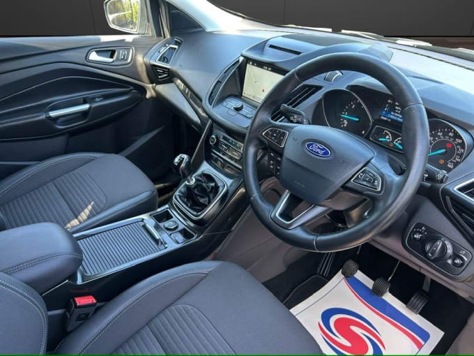 2025 Ford Kuga