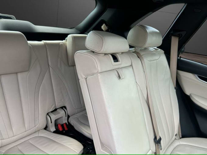 2025 BMW X5