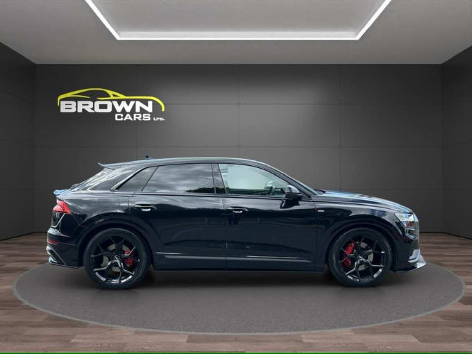 2025 Audi Q8