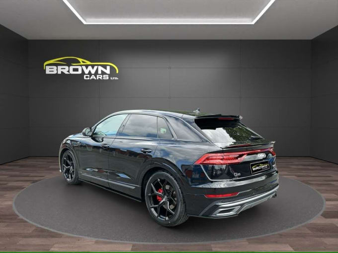 2025 Audi Q8