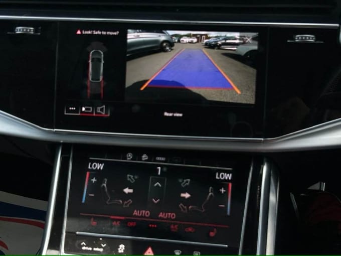 2025 Audi Q8