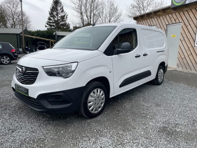 2025 Vauxhall Combo