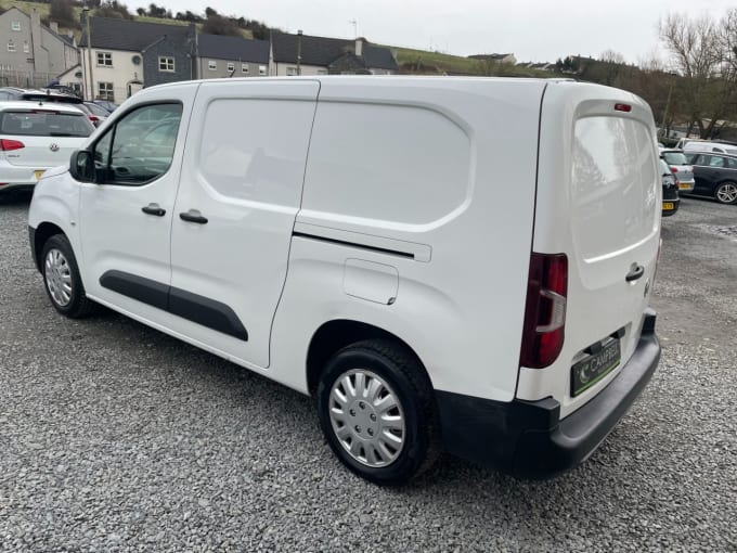 2025 Vauxhall Combo