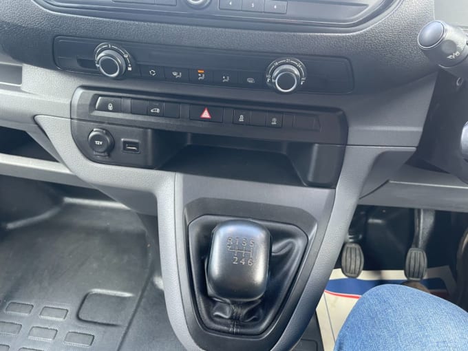 2025 Vauxhall Vivaro