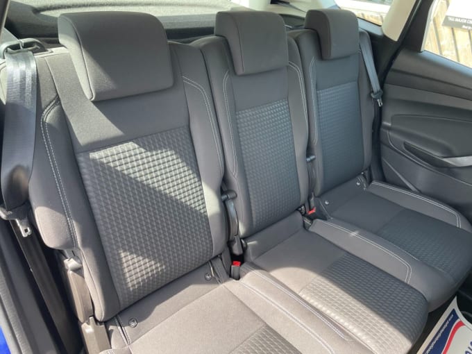 2025 Ford C-max