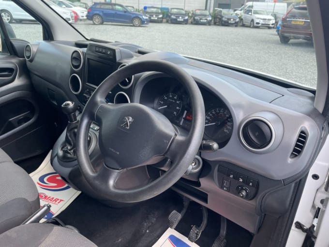 2025 Peugeot Partner