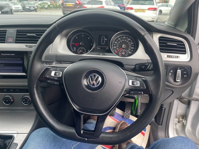 2025 Volkswagen Golf