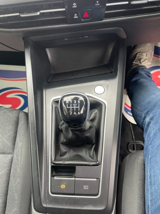 2025 Volkswagen Golf