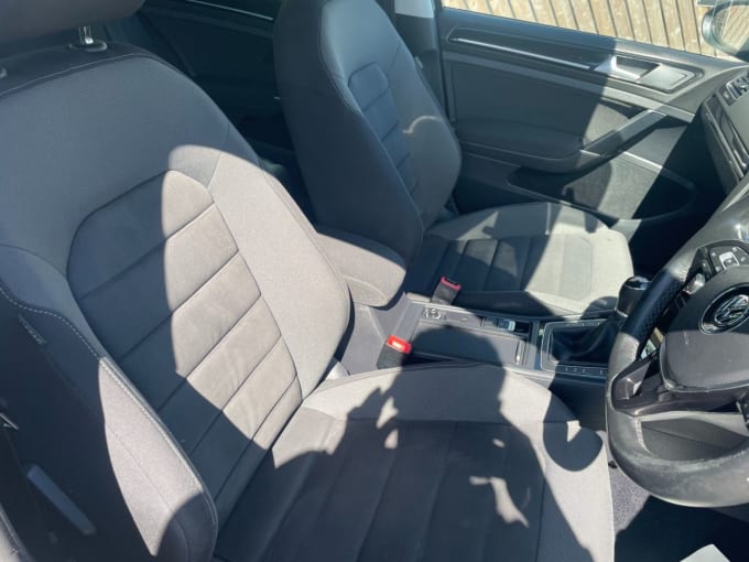 2025 Volkswagen Golf
